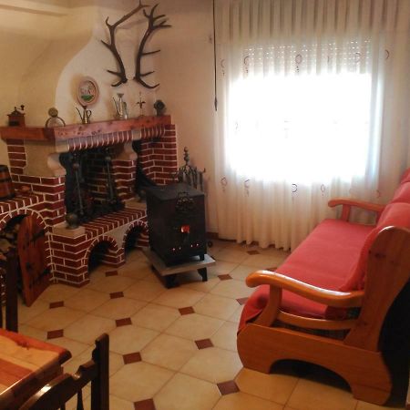 Casa Rosalia Apartment Bronchales Ngoại thất bức ảnh