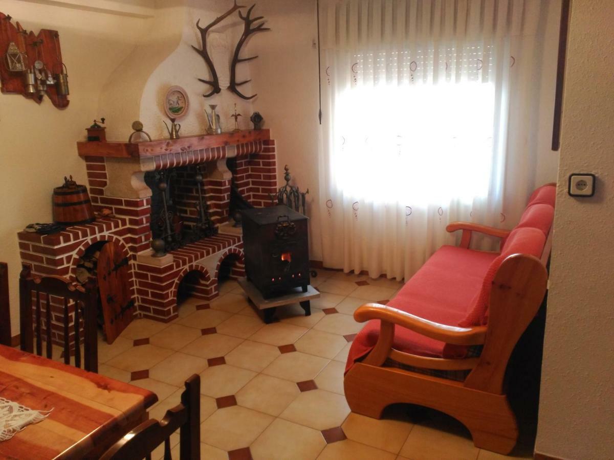 Casa Rosalia Apartment Bronchales Ngoại thất bức ảnh